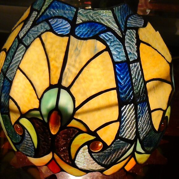 Tiffany Style Stained Glass Wall Sconce River Of Goods Shade Only (Damaged) - Picture 1 of 16